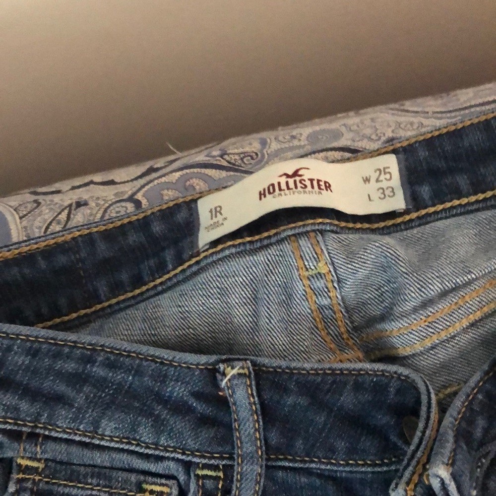Hollister jeans